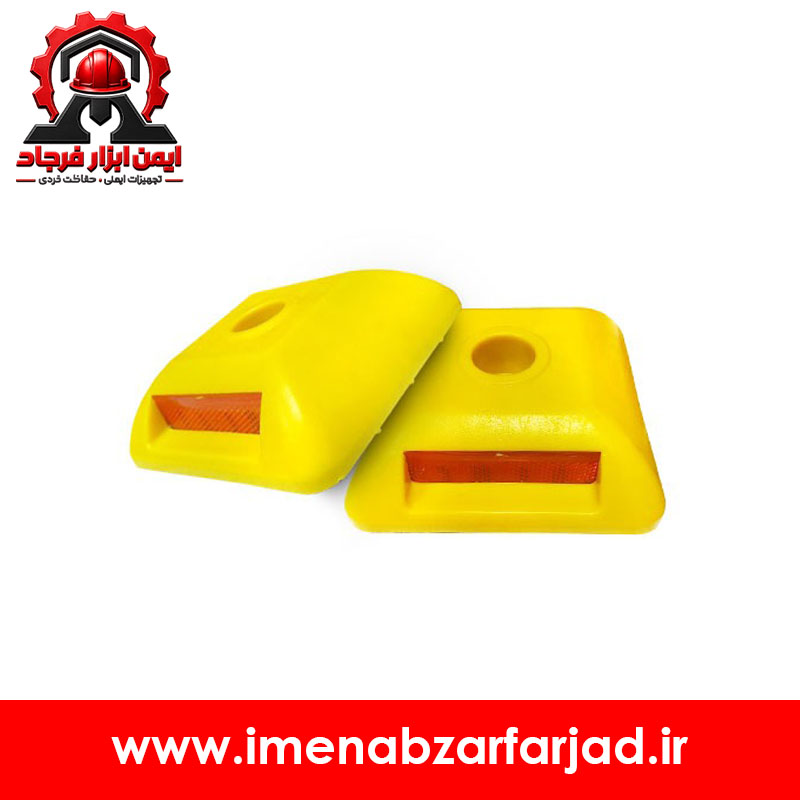 گل میخ ترافیکی