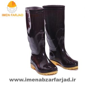 چکمه لاستیکی